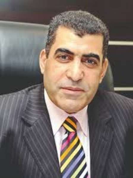 الكاتب الصحفي الكبير طه خليفة