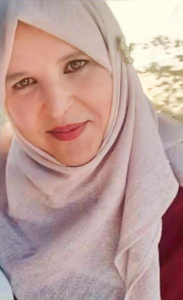 الاديبة الجزائرية فاطمة بوجمعة