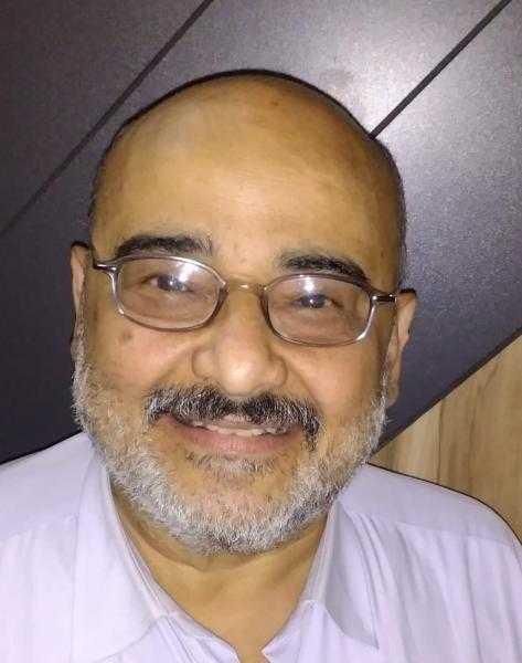 الكاتب الصحفي محمد فوزى