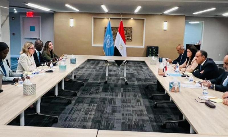 اجتماع وزير الخارجية مع البنك الدولي