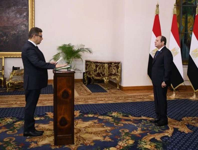حسن رشاد يؤدى اليمين رئيسا للمخابرات العامة