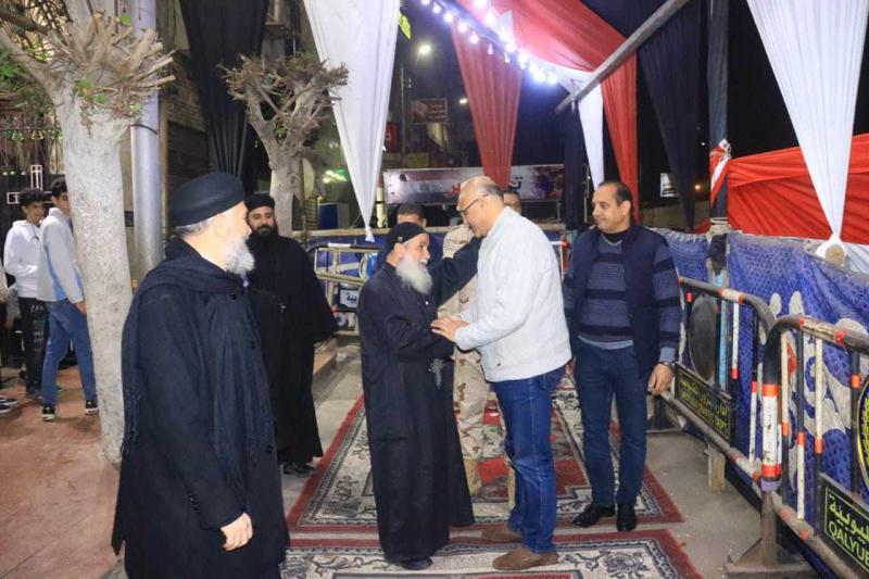 محافظ القليوبية يهنيء الأخوة الاقباط