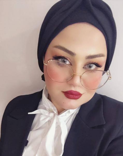 الكاتبة العراقية إيناس هاشم
