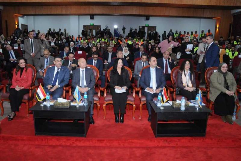 وزيرة التضامن تشهد إعلان نتائج برنامج الحماية من المخدرات بالمناطق المطورة