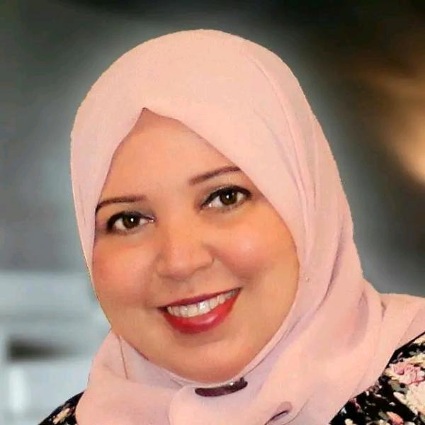 الكاتبة الصحفية وفاء أنور