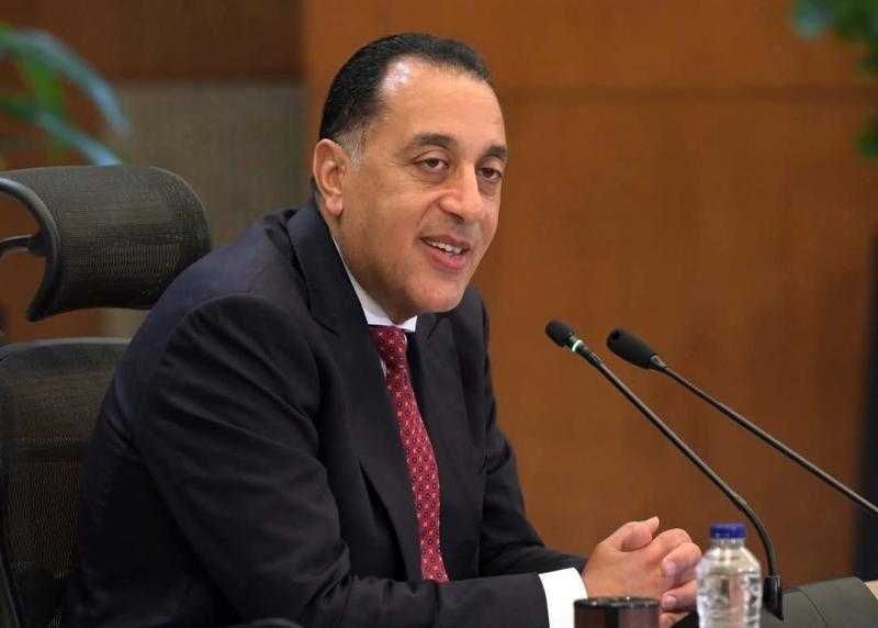 رئيس الوزراء يهنئ فضيلة الإمام الأكبر شيخ الأزهر بحلول عيد الفطر المبارك
