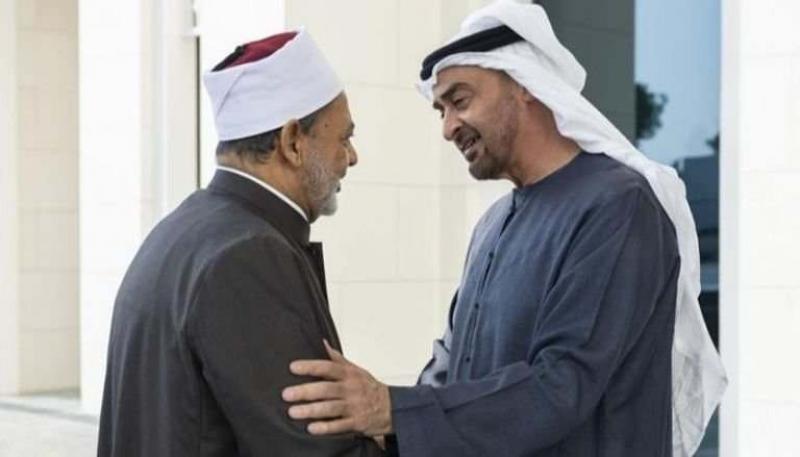 رئيس الإمارات يُجري اتصالا هاتفيا بشيخ الأزهر للاطمئنان علي صحته
