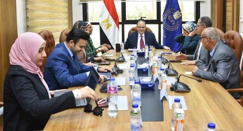 رئيس هيئة الدواء المصرية يتابع جهود سحب الأدوية منتهية الصلاحية