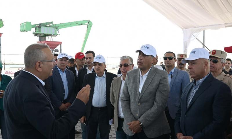 مصطفى مدبولي خلال جولته