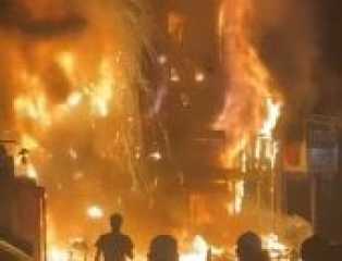 ”سيطرة رجال الحماية المدنية على حريق داخل مطعم بمصر الجديدة وإنقاذ العقار المجاور”