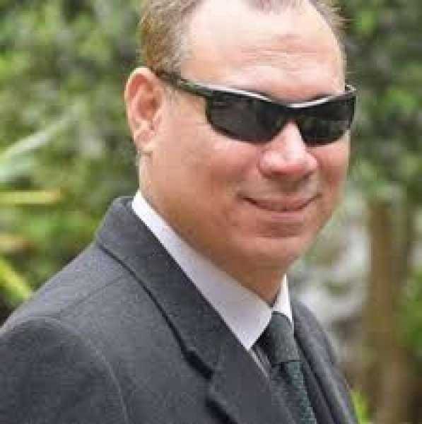 خالد درة يكتب : بالعقل أقول ...( نتنياهو  .. ”مقدرش على ترامب راح يشد فى ماكرون” )