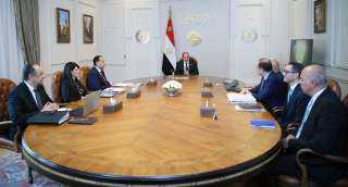 السيسي يطلع على تقدم تنفيذ استراتيجية قطاع الأعمال العام وتطورات المشروعات الصناعية