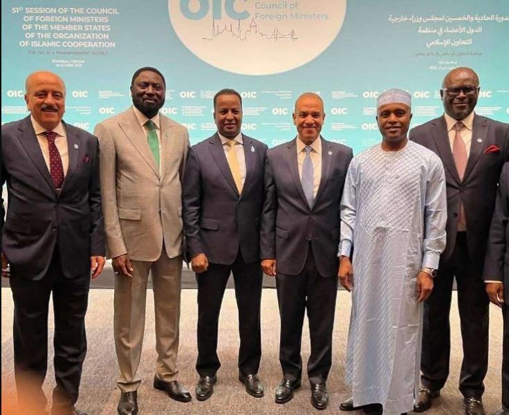 وزير الخارجية  يلتقي بنظرائه من تشاد وجامبيا والجابون والصومال وتونس وجيبوتي في إسطنبول