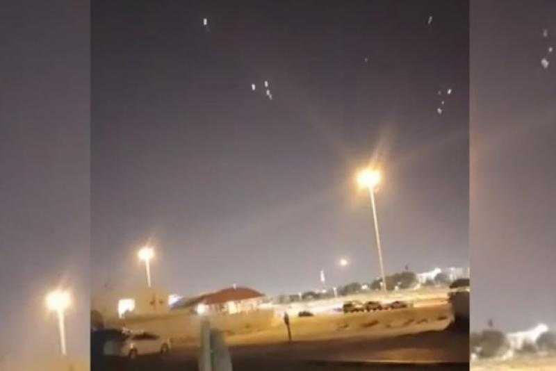 قطر: صاروخ إيراني سقط بالقاعدة الأمريكية دون خسائر