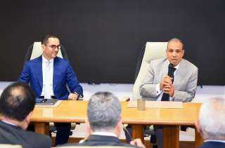 وزير الخارجية والهجرة يستقبل وزير الاستثمار والتجارة الخارجية