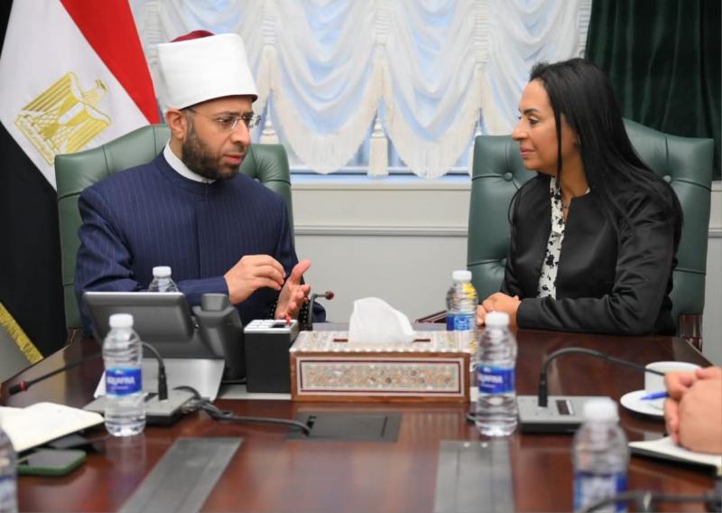 وزيرة التضامن الاجتماعي تستقبل وزير الأوقاف