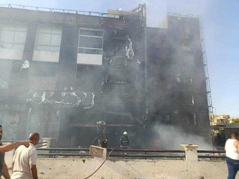 السيطرة على حريق بمول دبي في الشيخ زايد