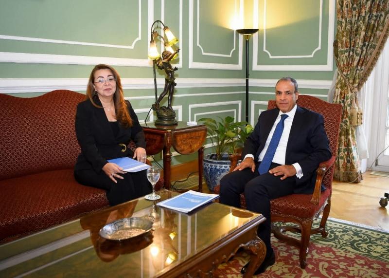 وزير الخارجية والهجرة يستقبل ا غادة والى