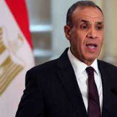 اتصال هاتفي بين وزير الخارجية والهجرة ونظيره القطري