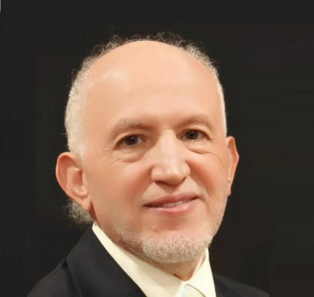 الكاتب الكبير عصام بيومي