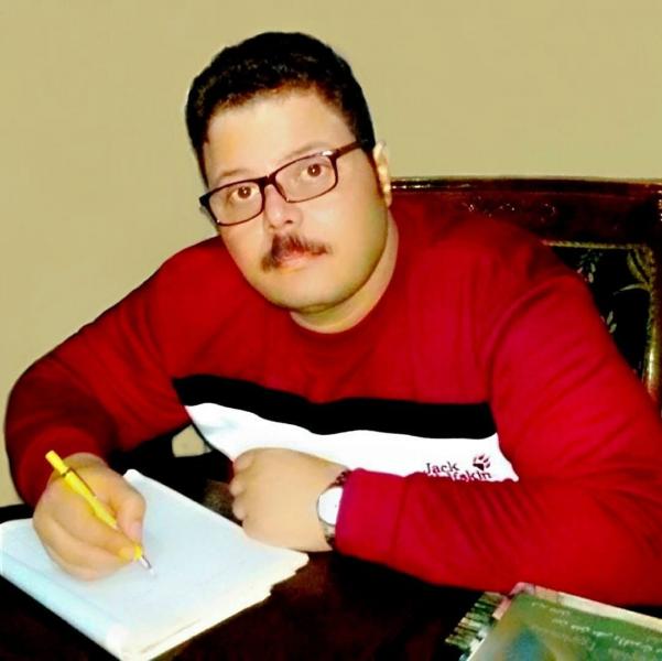 الكاتب الكبير  الحسين عبدالرازق 