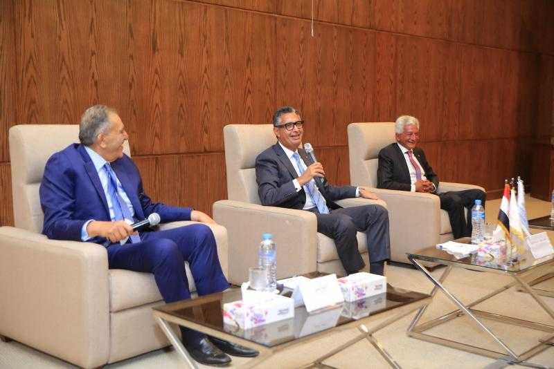 وزير التموين يلتقي قيادات الاتحاد العام للغرف التجارية لتنفيذ توجيهات رئيس مجلس الوزراء بشأن ضبط الأسواق وتخفيض الأسعار