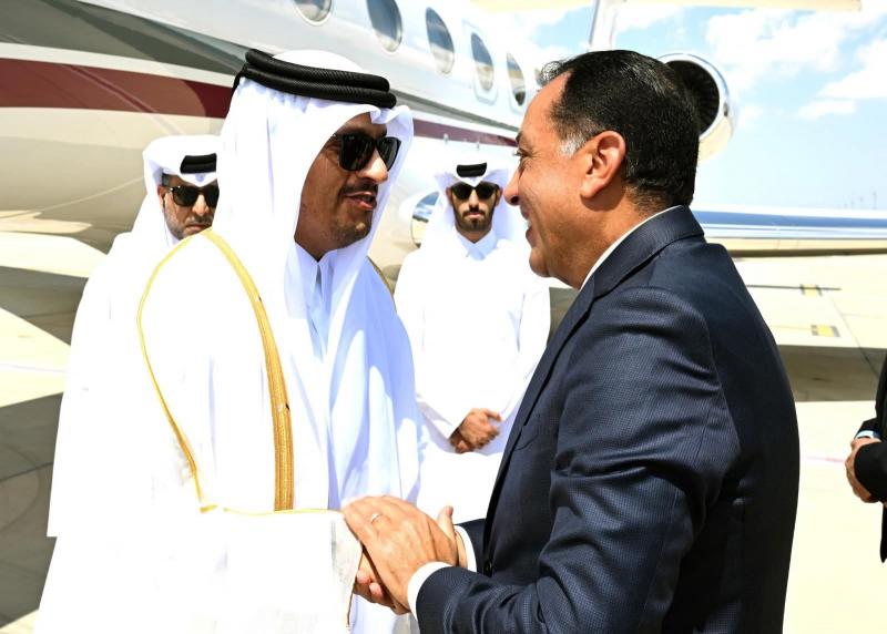 رئيس الوزراء يستقبل رئيس مجلس الوزراء وزير الخارجية بدولة قطر