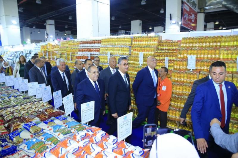 جانب من افتتاح معرض المدارس بالقاهرة