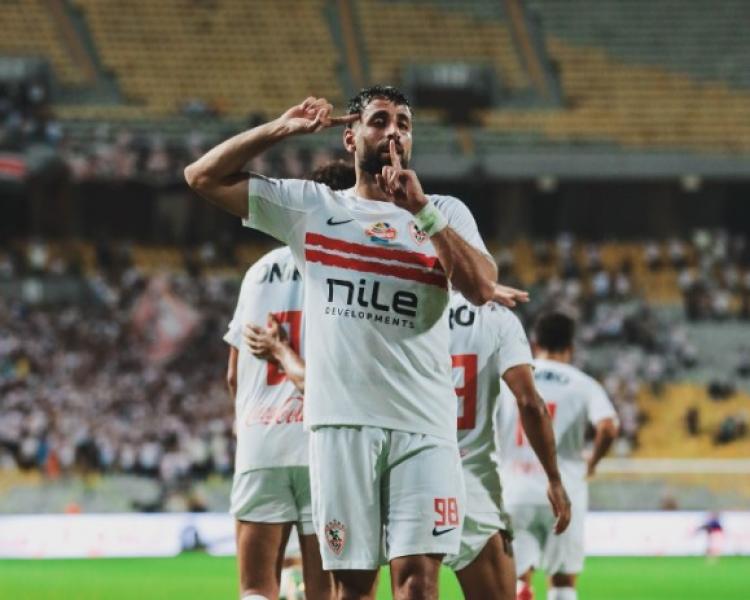 الدباغ يحتفل بهدفه