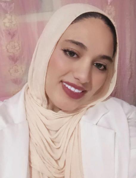 الإعلامية أمل عامر 