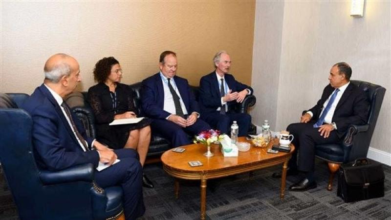 وزير الخارجية يلتقى مبعوث الأمم المتحدة الخاص إلى سوريا