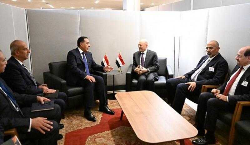 رئيس الوزراء يلتقى مع  رئيس مجلس القيادة الرئاسي اليمنى