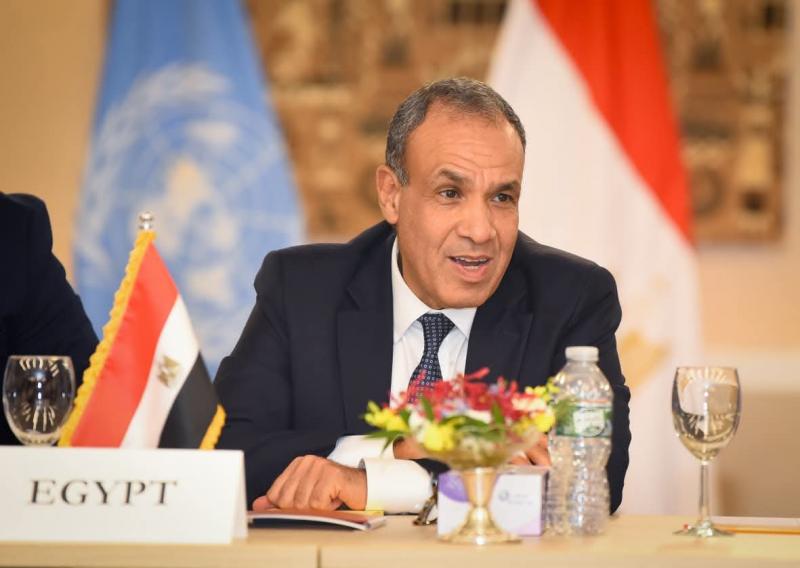 دكتور بدر عبدالعاطي 