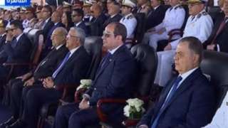الرئيس السيسي يشهد عروض  ميدان الجبال  لطلبة كلية الشرطة خلال حفل التخرج