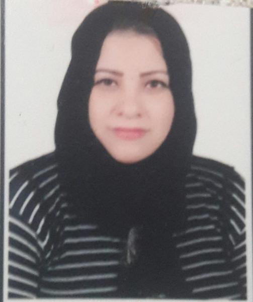 الإعلامية شيرين عجيز
