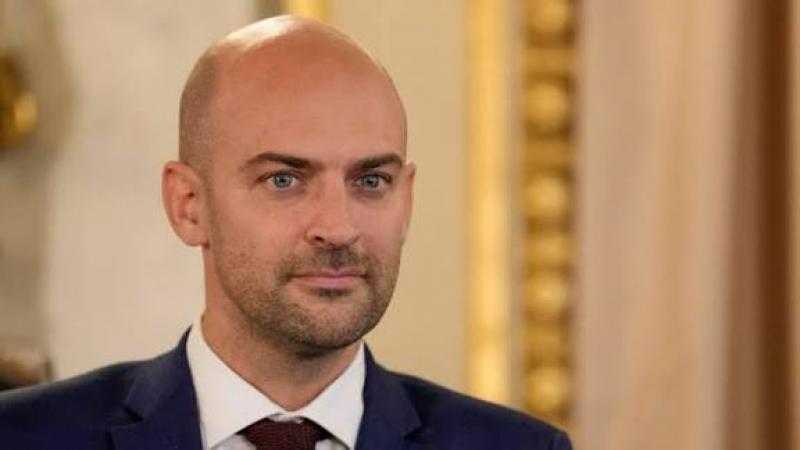 وزير الخارجية الفرنسي: يجب إيصال كميات كبيرة من المساعدات الإنسانية إلى قطاع غزة
