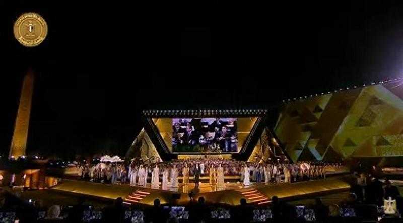 الرئيس السيسي يصطحب قادة العالم وممثلي الوفود في جولة داخل المتحف المصري الكبير