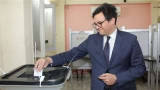 وزير الثقافة د. أحمد فؤاد هنو يدلي بصوته في انتخابات مجلس النواب
