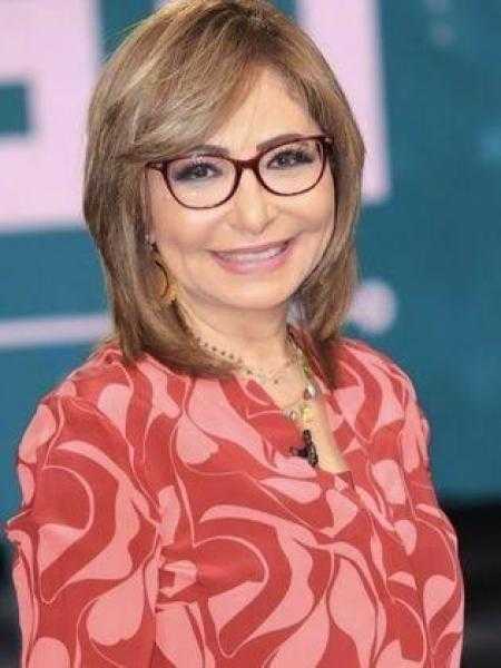 لميس الحديدي: سجلت حوارا وثق رحلة المخرج محمد عبد العزيز قبل مغادرتي ”أون”