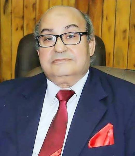 الدكتور  عبدالله زلطة يكتب:  جوائز محمد ربيع