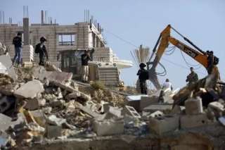 الاحتلال الإسرائيلي يُخطر بهدم 6 منازل في بلدة ترقوميا غرب الخليل