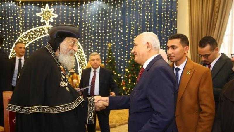 البابا تواضروس الثاني يستقبل عددًا من الشخصيات العامة للتهنئة بعيد الميلاد
