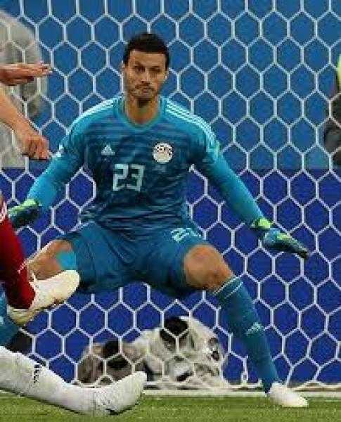 منتخب مصر ينفي شائعات حقن الشناوي بالبلازما قبل مواجهة كوت ديفوار