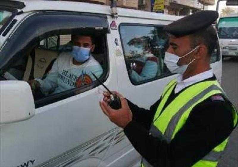 خلال 24 ساعة.. رادار المرور يلتقط 1043 سيارة تسير بسرعات جنونية