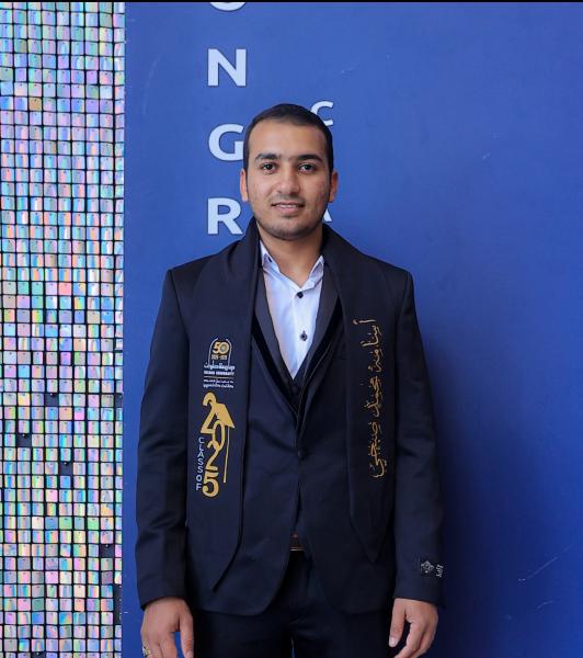 الكاتب أسامة محمد