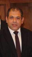 كتاب جديد للدكتور احمد موسى أمين شباب حزب الغد بمعرض الكتاب 2026