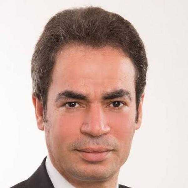 مصر وروسيا تطلقان أول حوار مباشر مع رائد فضاء فوق الأهرامات ضمن برنامج الطريق إلى النجوم