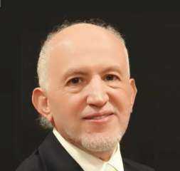 عصام بيومي يكتب  : ”” التاريخانية”.. نبوءة ”المفكرين الكذبة و” تهافت المثقفين”