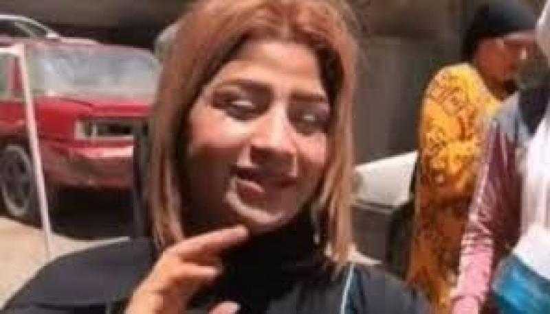 اليوم.. الحكم في استئناف البلوجر قمر الوكالة على حبسها 6 أشهر