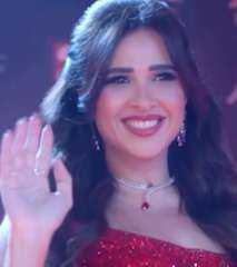 ياسمين عبد العزيز تنشر صوراً من كواليس وننسي اللي كان